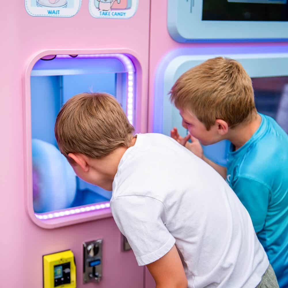 Sweet Spin Cotton Candy Vending Machine For Sale - Image 3