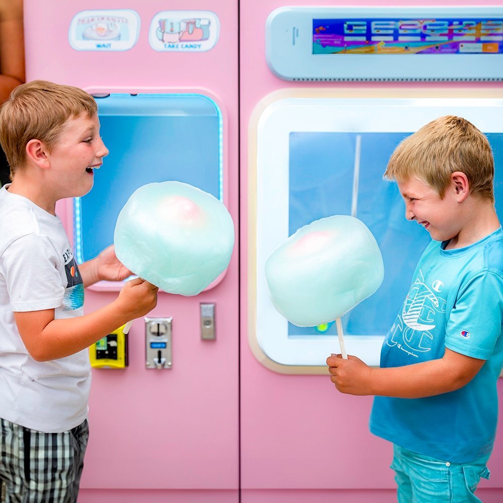 Sweet Spin Cotton Candy Vending Machine For Sale - Image 4